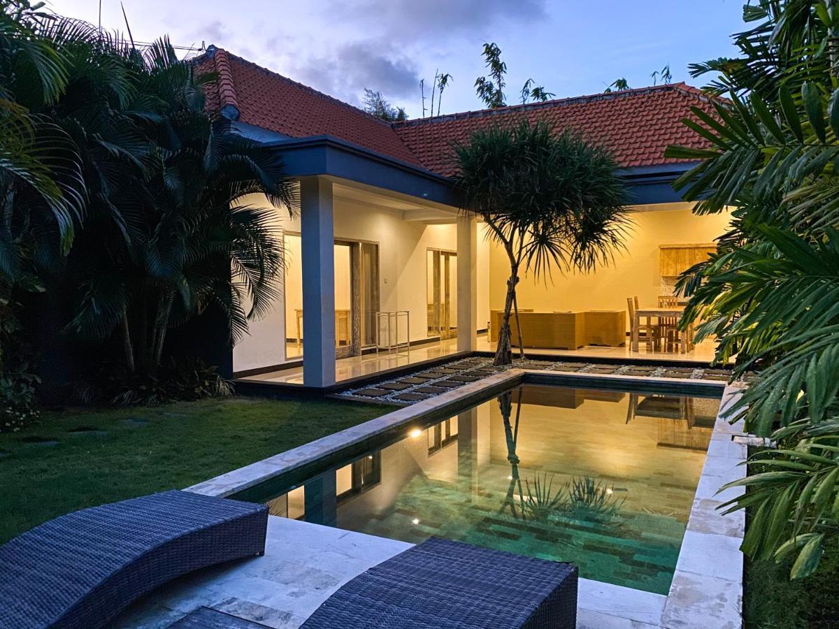 Tropical Luxe Villas Canggu - Finns & Atlas ภายนอก รูปภาพ